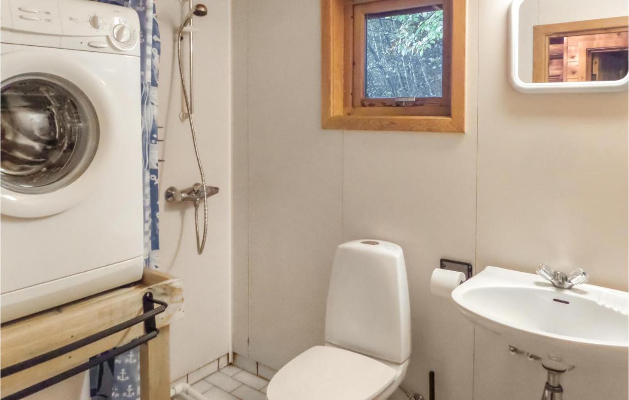Amazing Home In Vallavik With House Sea View Vangsbygd エクステリア 写真